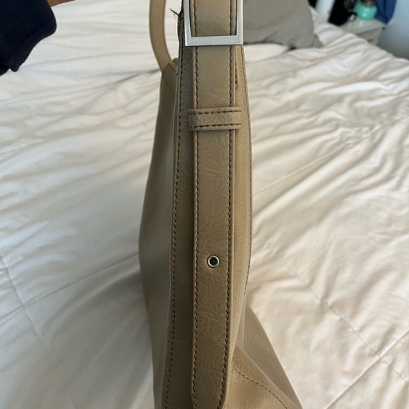 Matt & Nat Taupe Glance Dwell   Hobo Shoulder Bag/Crossbody Adjustable Straps - Picture 9 of 17